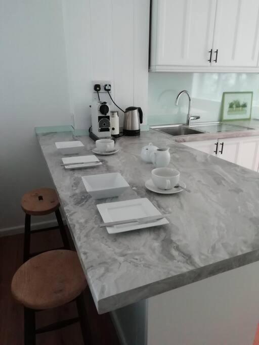 2 Bed Villa With Full Use Of Site Facilities New Quay Екстериор снимка